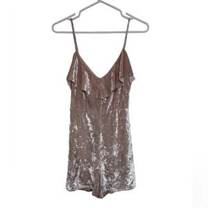 Urban Outfitters Crushed Velvet Dressy Romper Ruffle Champagne Cream Size M